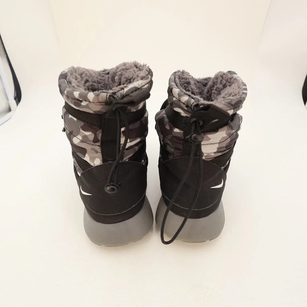 Nike Roshe One Hi Flash GS Camo Winter Boots Black Grey 807425-001 Womens 7.5